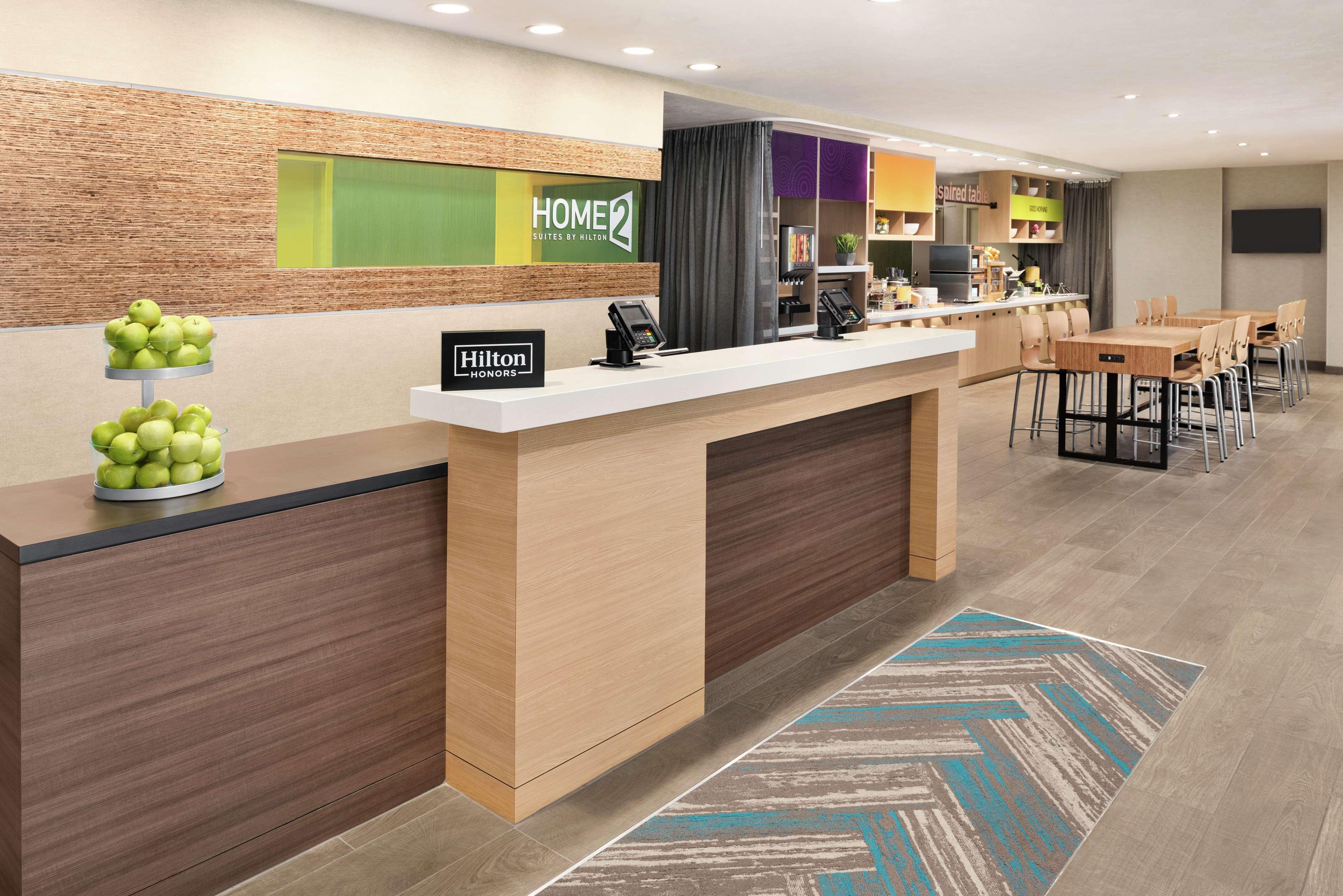 Home2 Suites By Hilton Bismarck Buitenkant foto