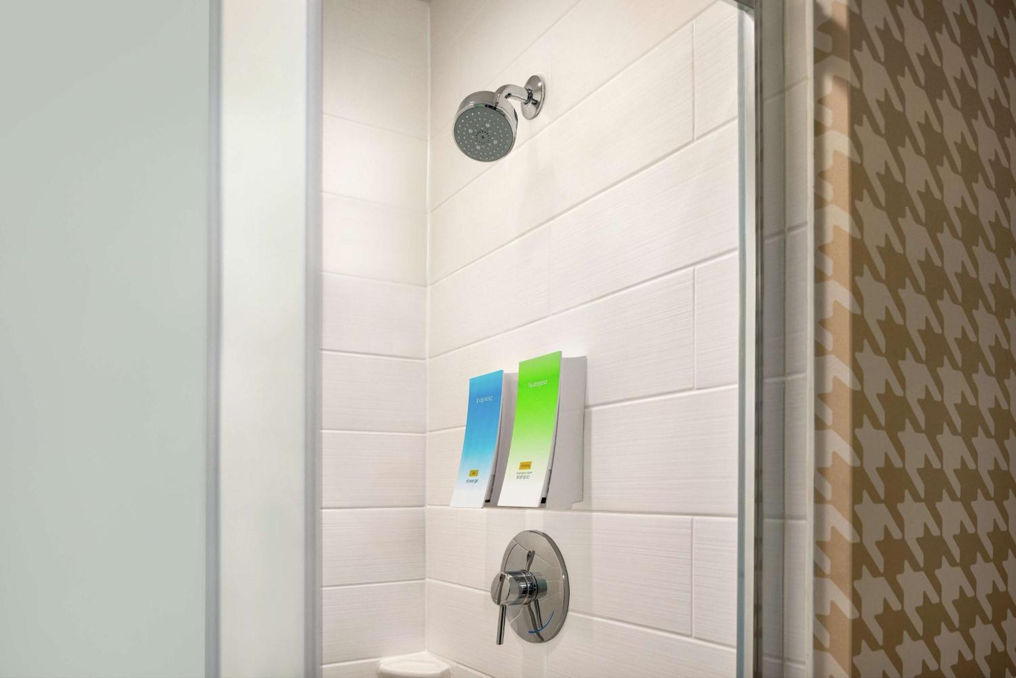 Home2 Suites By Hilton Bismarck Buitenkant foto